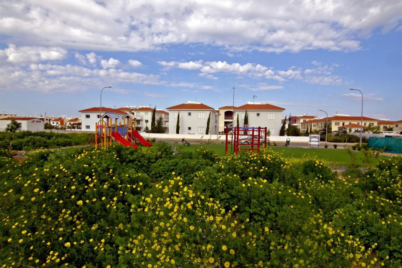 Mythical Sands Apartments Протарас Екстериор снимка