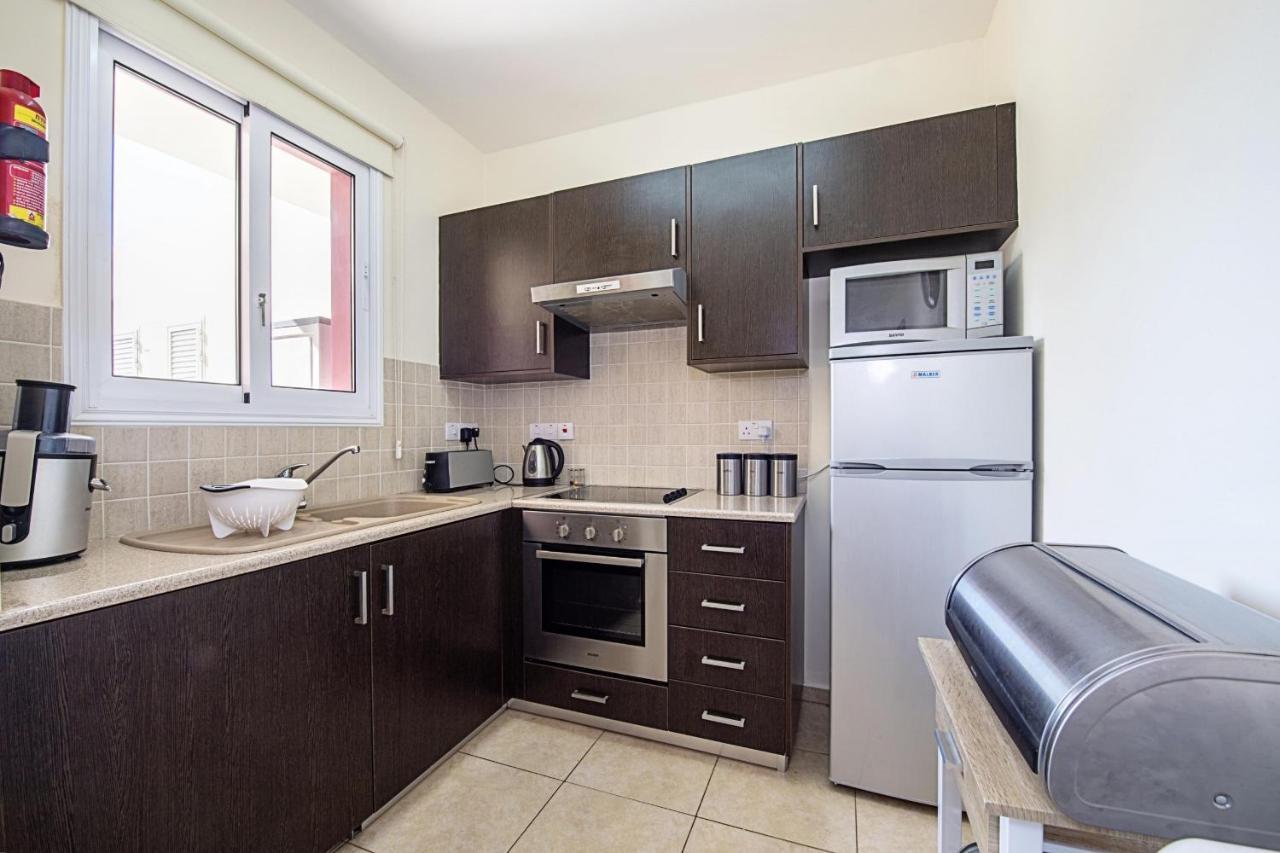 Mythical Sands Apartments Протарас Екстериор снимка